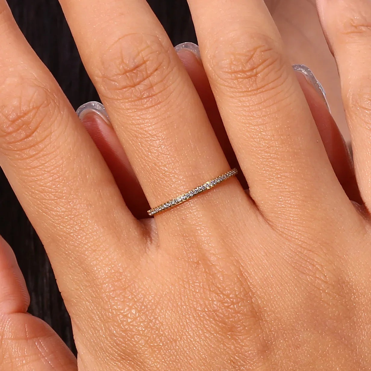 Zarra – Pavé-Ring aus leuchtendem Gold