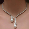 Lyra – Glänzende Sterlingsilber-Halskette mit Perlen