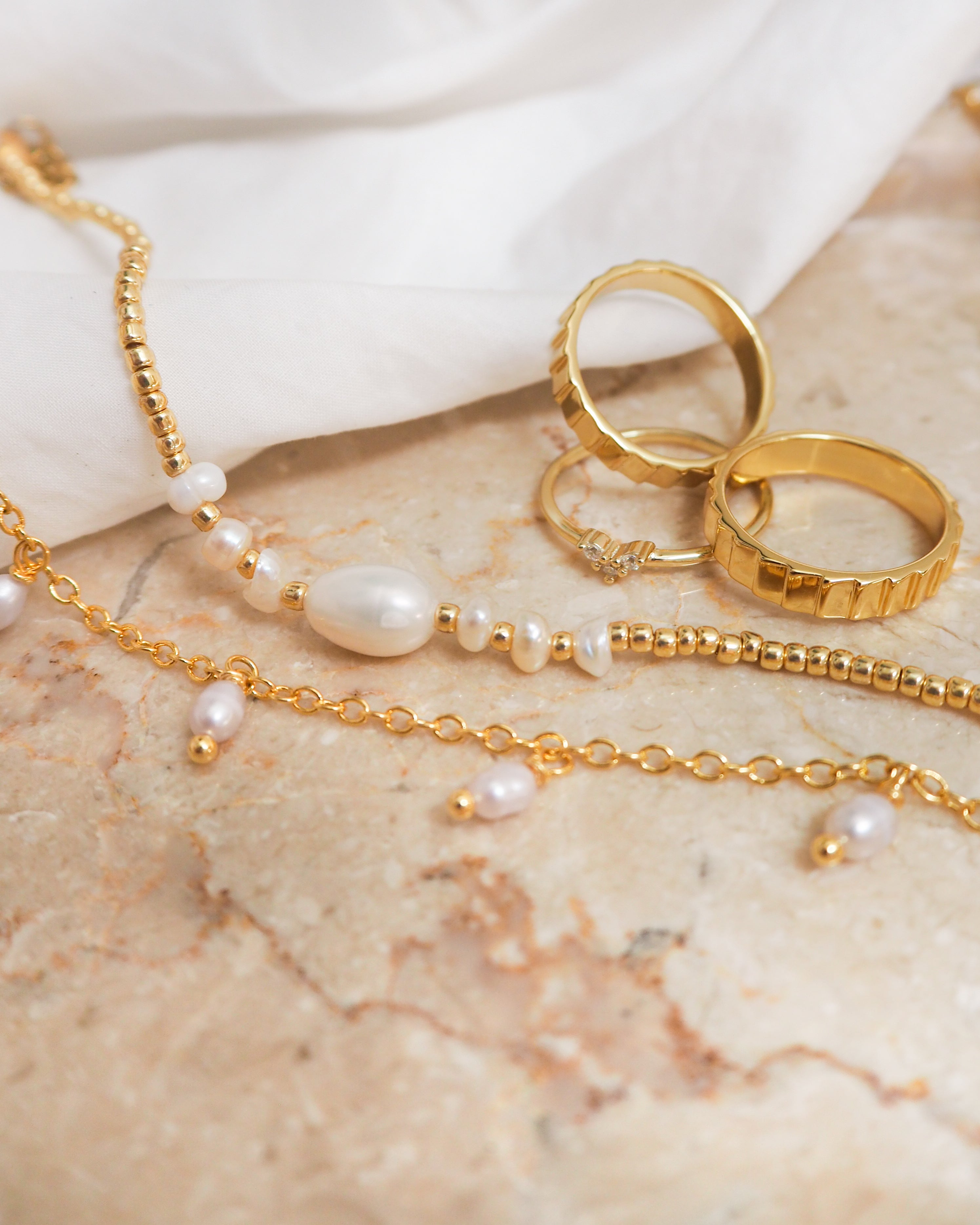 Goldene Kette für das Fußgelenk aus Süßwasserperlen