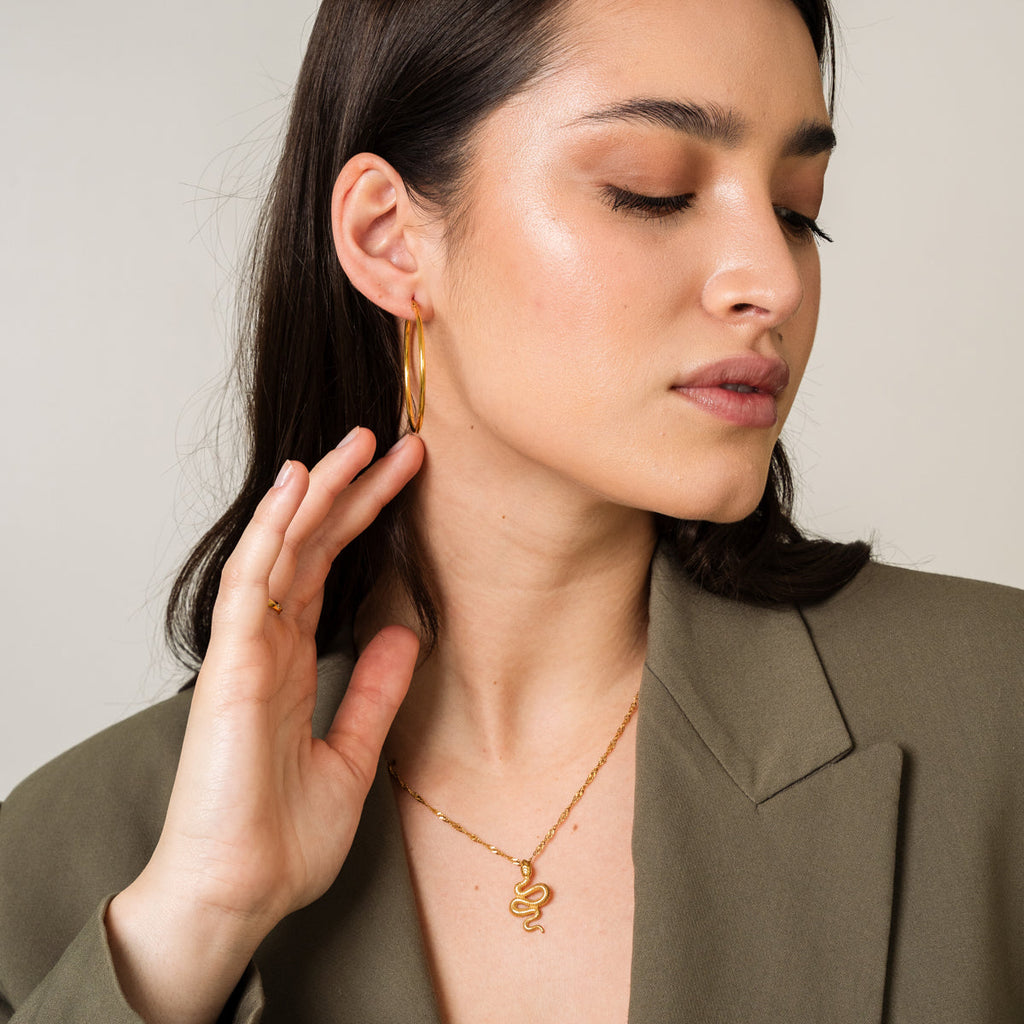 Camille – Goldene Stilvolle Creolen