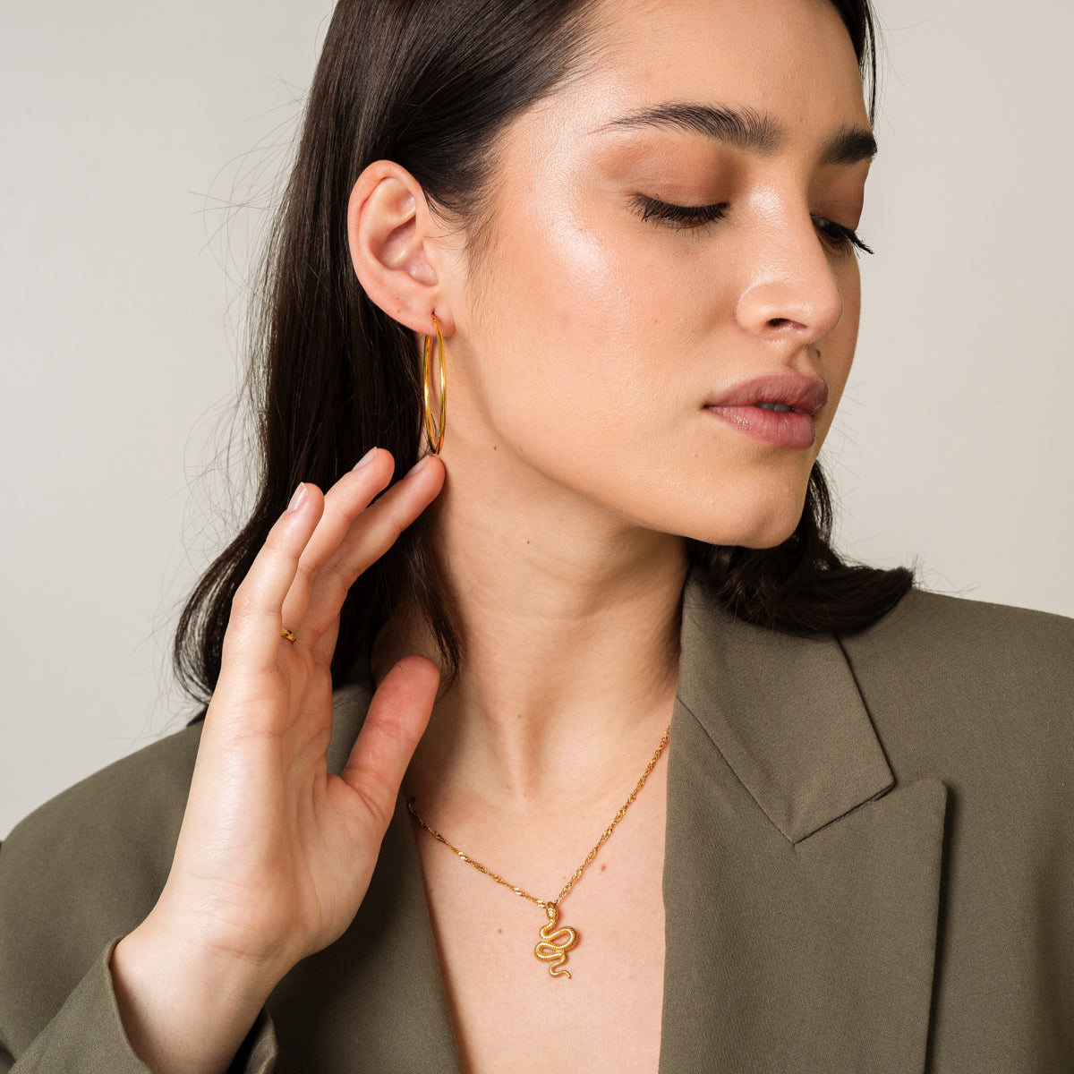 Camille – Goldene Stilvolle Creolen