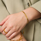 Livia – Schlangenarmband Gold Elegant