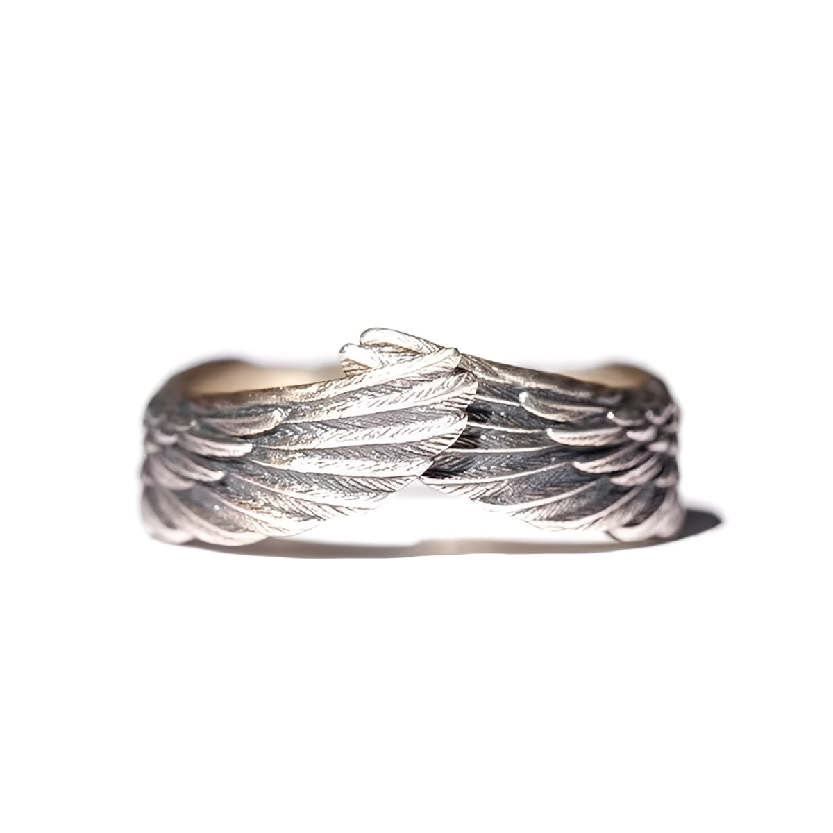 Xenia – Ring mit Engelsflügeln im Punk-Retro-Stil