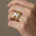 Sharon – Vintage Goldring mit unregelmäßigen Zirkonia