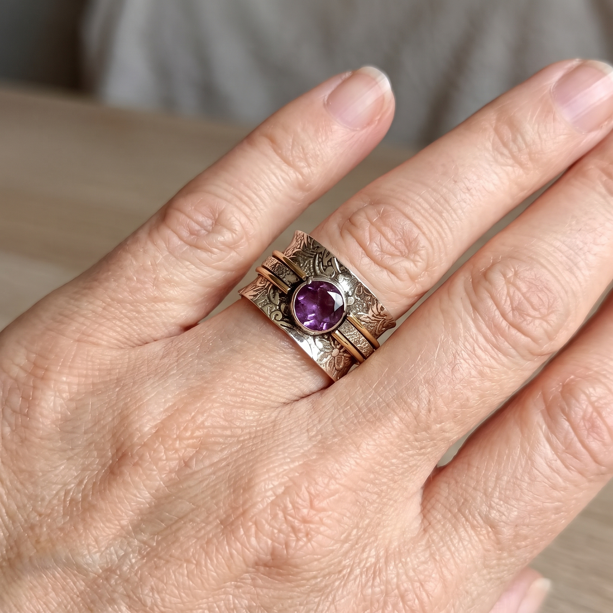 Elanya – Boho-Meditationsring mit Kristall