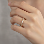 Cassia – Anpassbarer Ring aus Gold mit Zirkonia