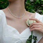Dahlia – Collier aus Edelsteinen