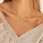 Isabelle – Goldenes Hoop-Collier Elegant