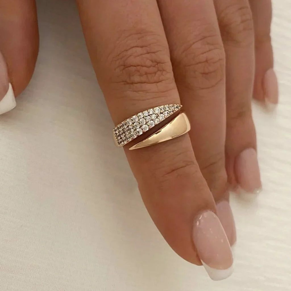 Irina – Gebogener Ring vergoldet 18K