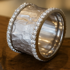 Enora – Vintage Silberring mit Zirkonium verziert