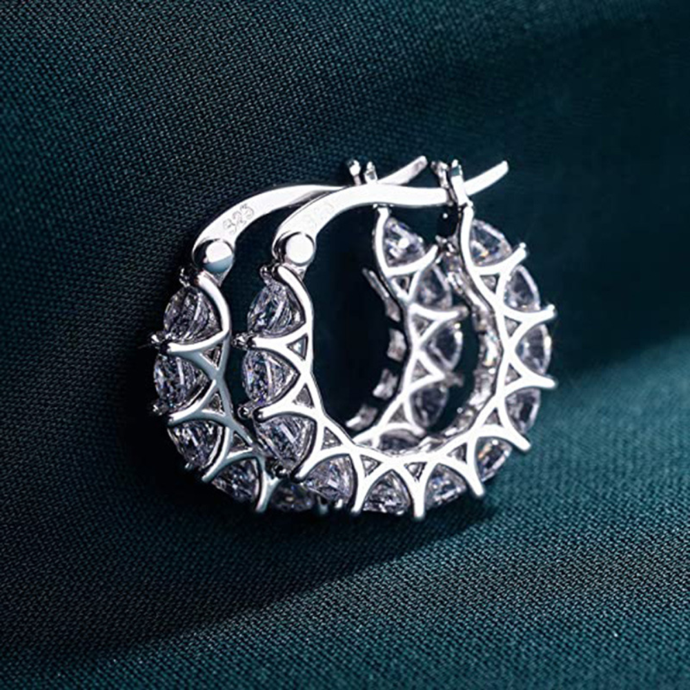 Hoop-Ohrringe – Elegante Charm Hoops