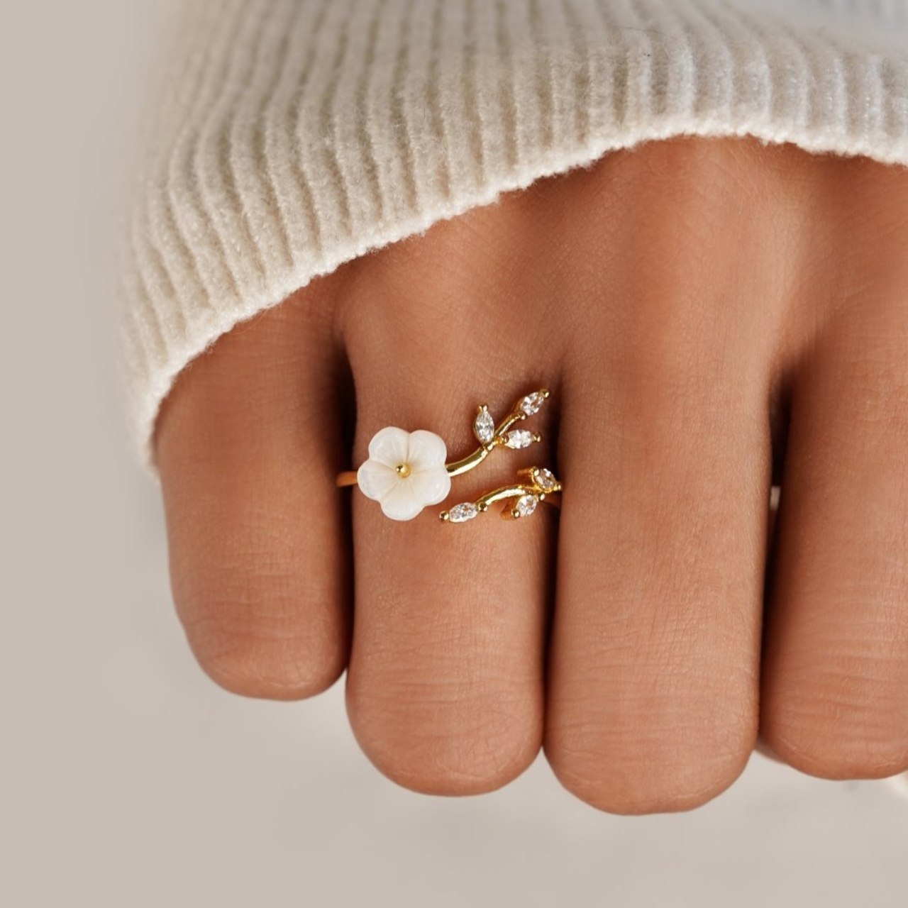 Wildblumenring - Muschel-Kristall-Blütenblatt-Ring
