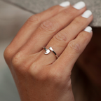 Schlanker Semikolon-Ring - Stärke-Ring