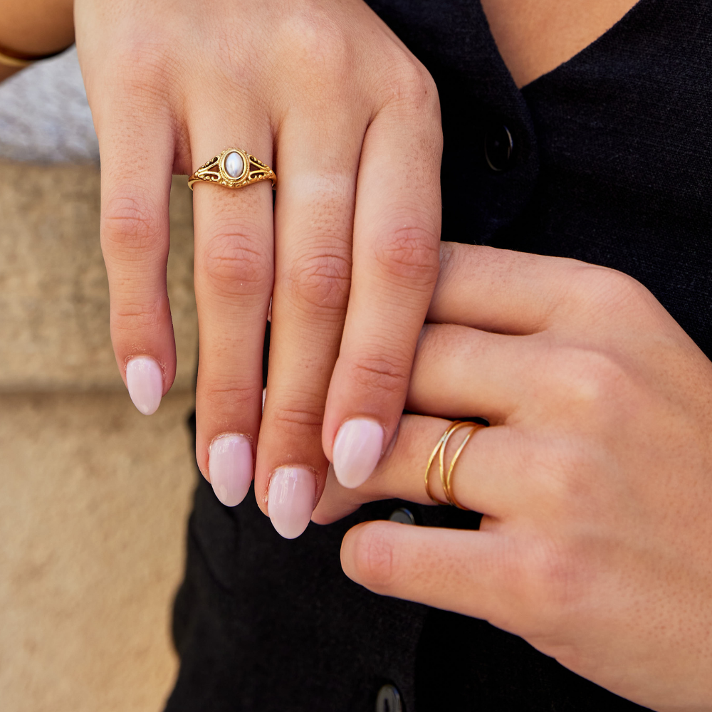 Chris – Goldring Unendliche Schleife
