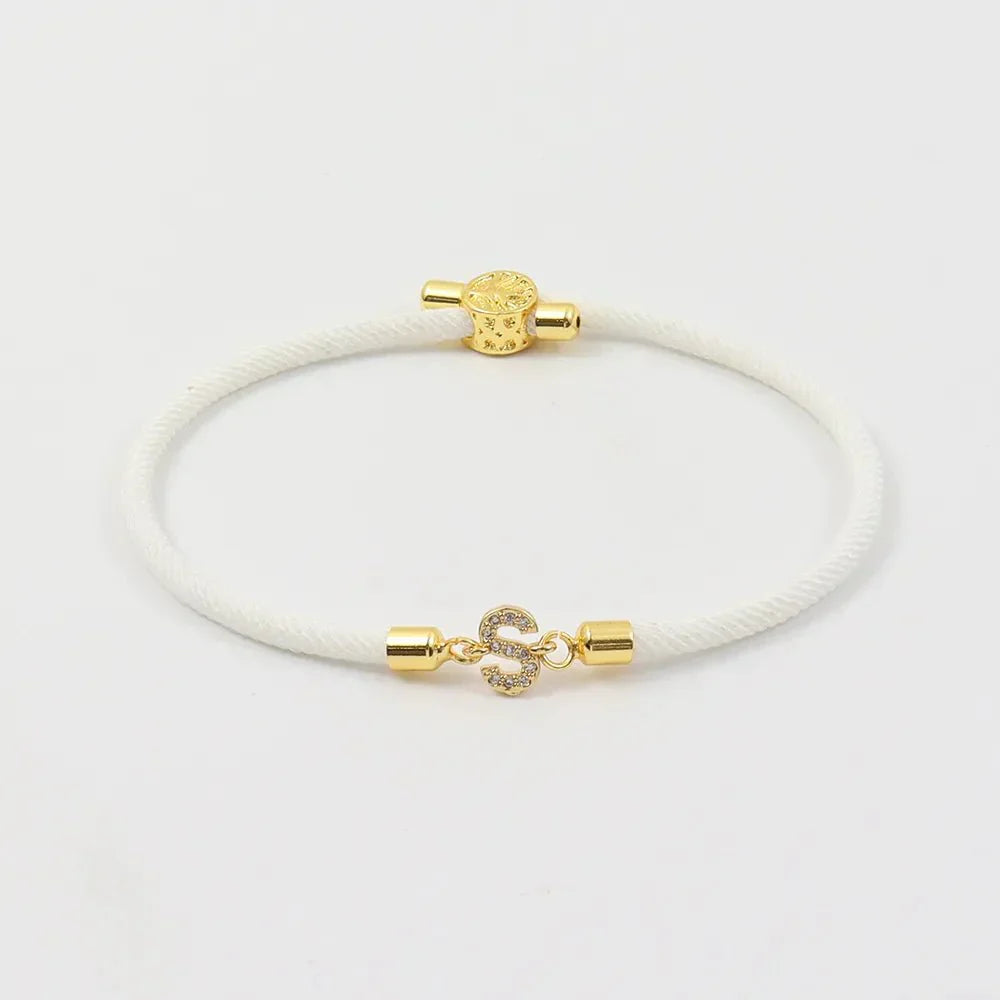 Calla – Verstellbares Armband mit gravierter Initiale