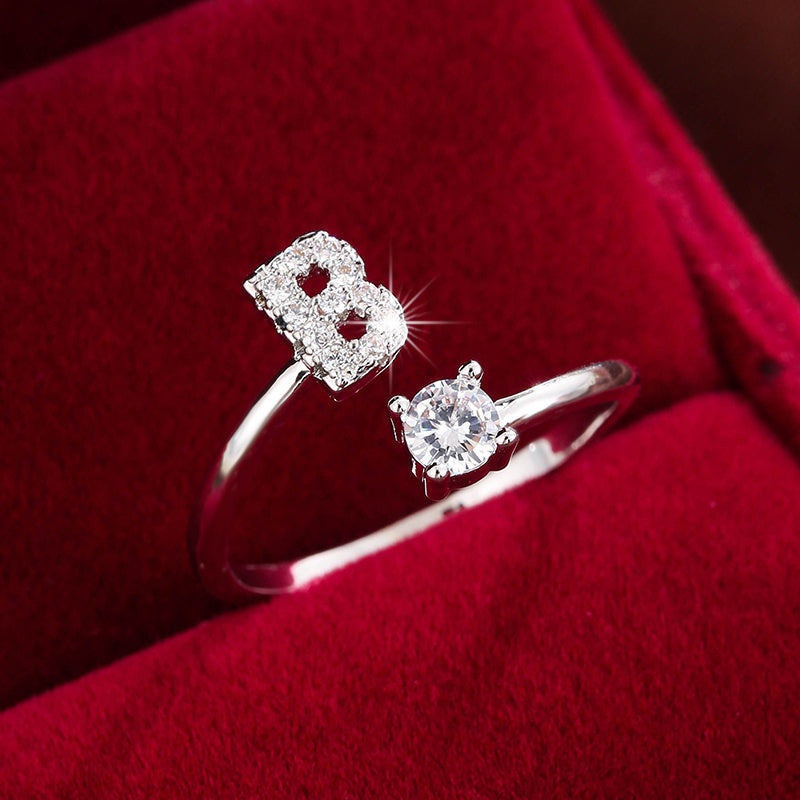 Nova – Moderner offener Ring mit Initiale