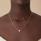 Amora – Herz Initialen Halskette in Gold