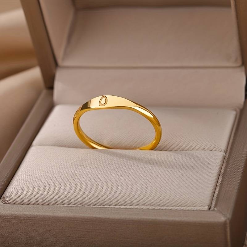 Schlichter Namensring  | Schlichter Ring mit gravierter Initiale