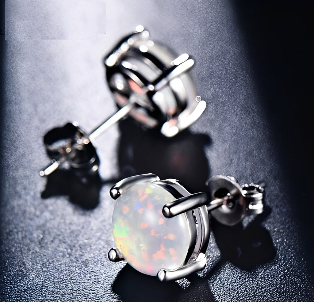 Camille – Stilvolle Stud-Ohrringe in Opal