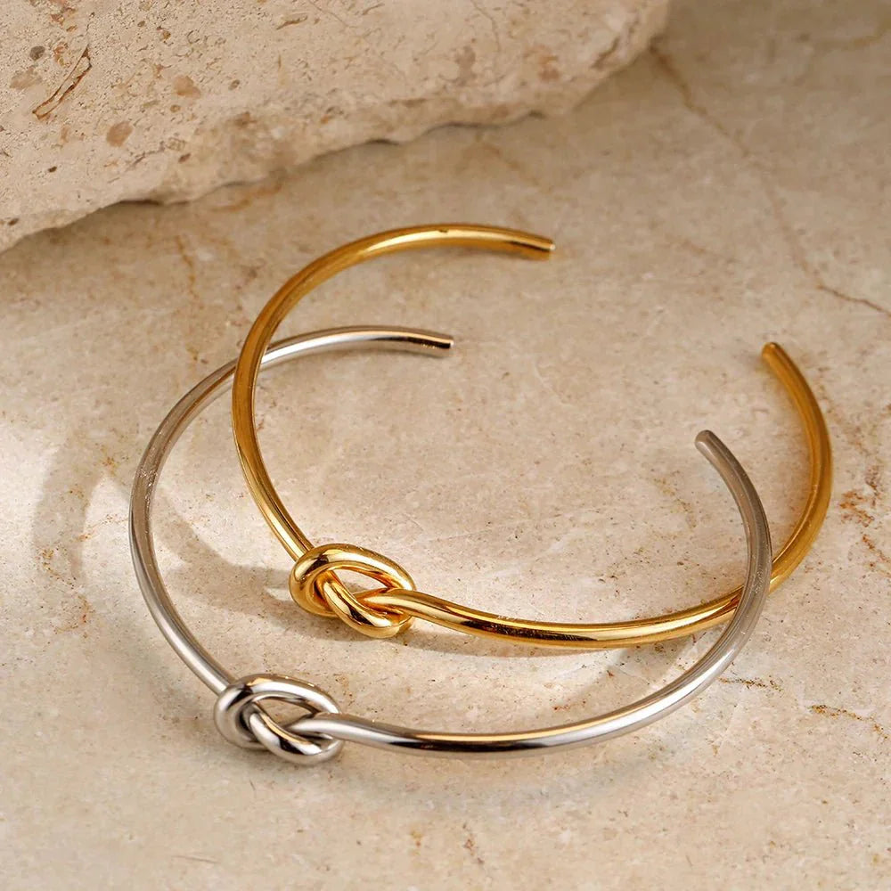 Clea – Armband Knoten Klassisch