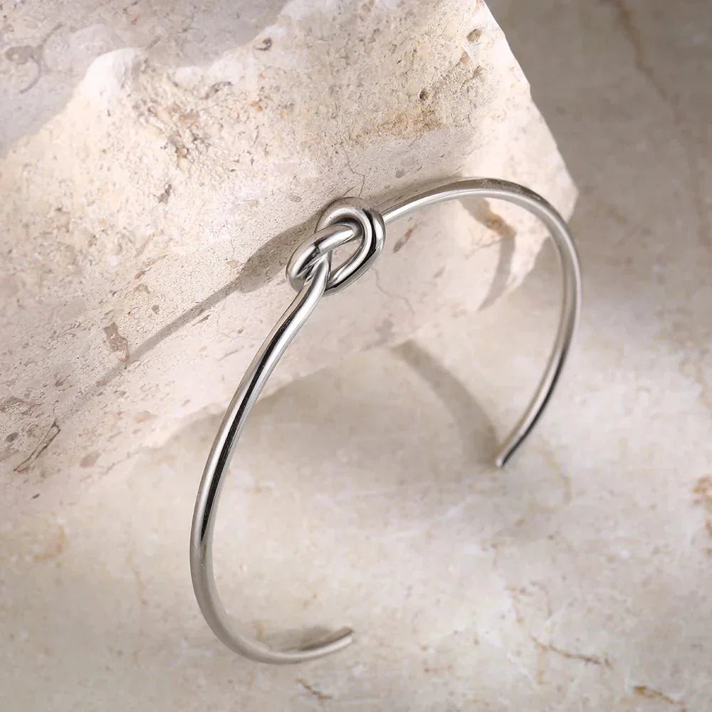 Clea – Armband Knoten Klassisch