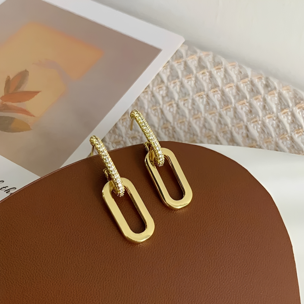 Damen Steckerohrringe mit doppeltem Loop-Design und Paperclip-Element