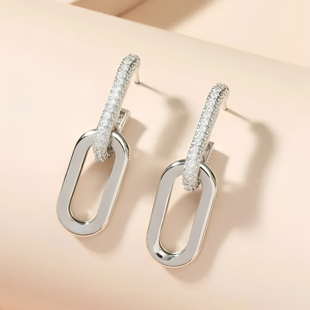 Damen Steckerohrringe mit doppeltem Loop-Design und Paperclip-Element
