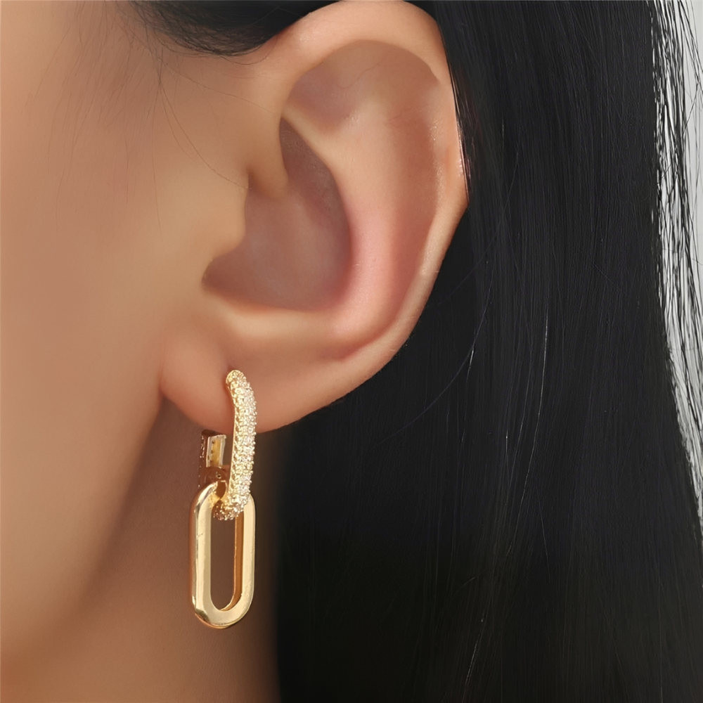 Damen Steckerohrringe mit doppeltem Loop-Design und Paperclip-Element