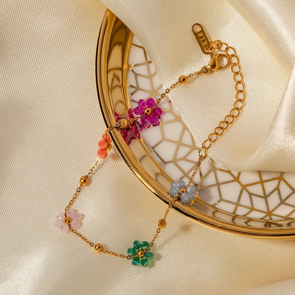 Eliane – Frühlingshafte Blütenaccessoires