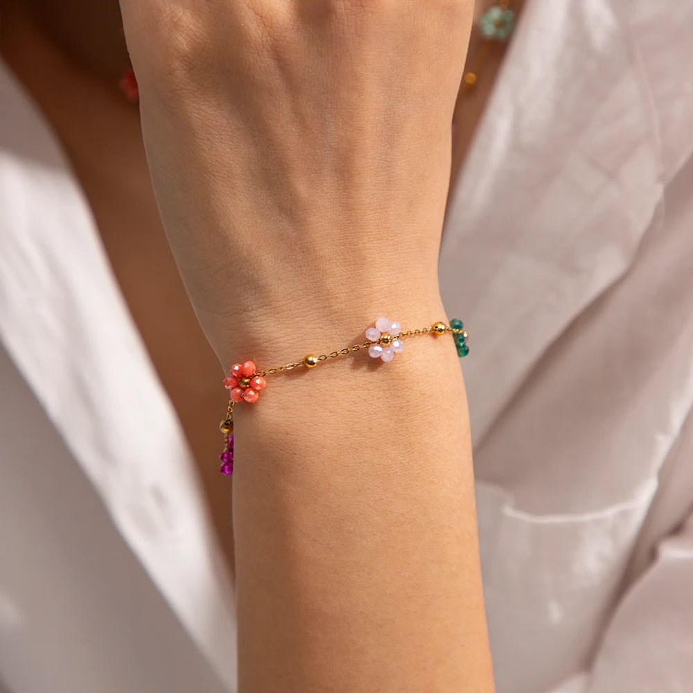 Eliane – Frühlingshafte Blütenaccessoires