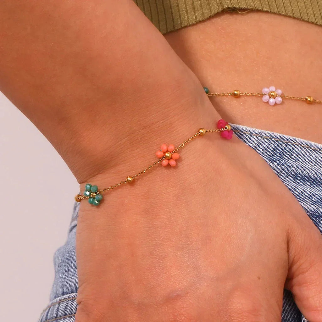 Eliane – Frühlingshafte Blütenaccessoires