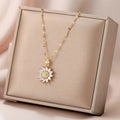 Jennie – Kette Sonnenblume aus Kristall und goldener Veredelung