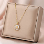 Jennie – Kette Sonnenblume aus Kristall und goldener Veredelung