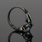 Mirella – Ring mit Regenbogen-Opal und Topas