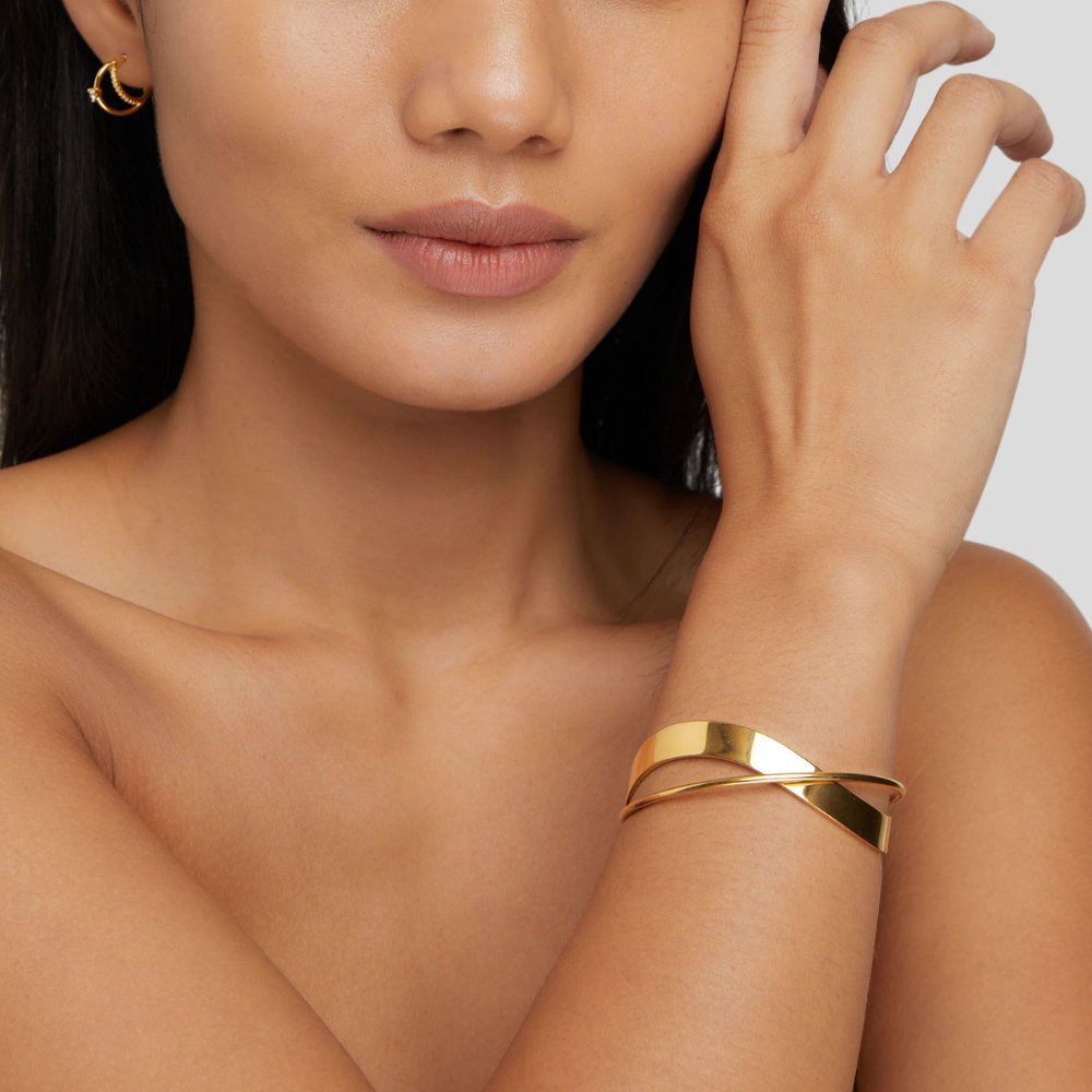 Eve – Außergewöhnlicher Goldener Armreif