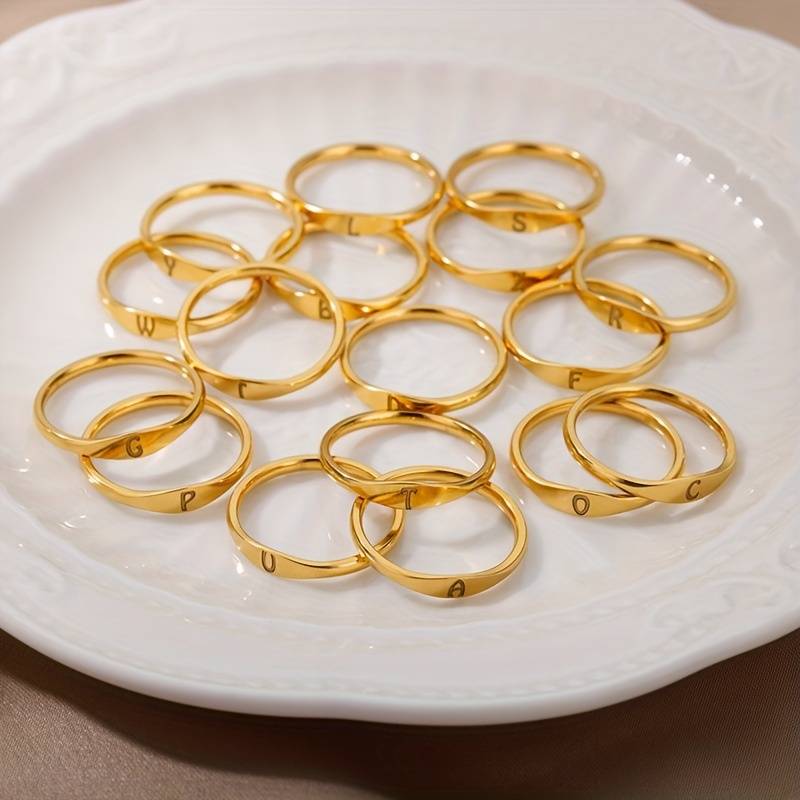 Schlichter Namensring  | Schlichter Ring mit gravierter Initiale
