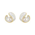 Alina – Elegante Ohrringe mit Weißem Opal, Perle und Gold