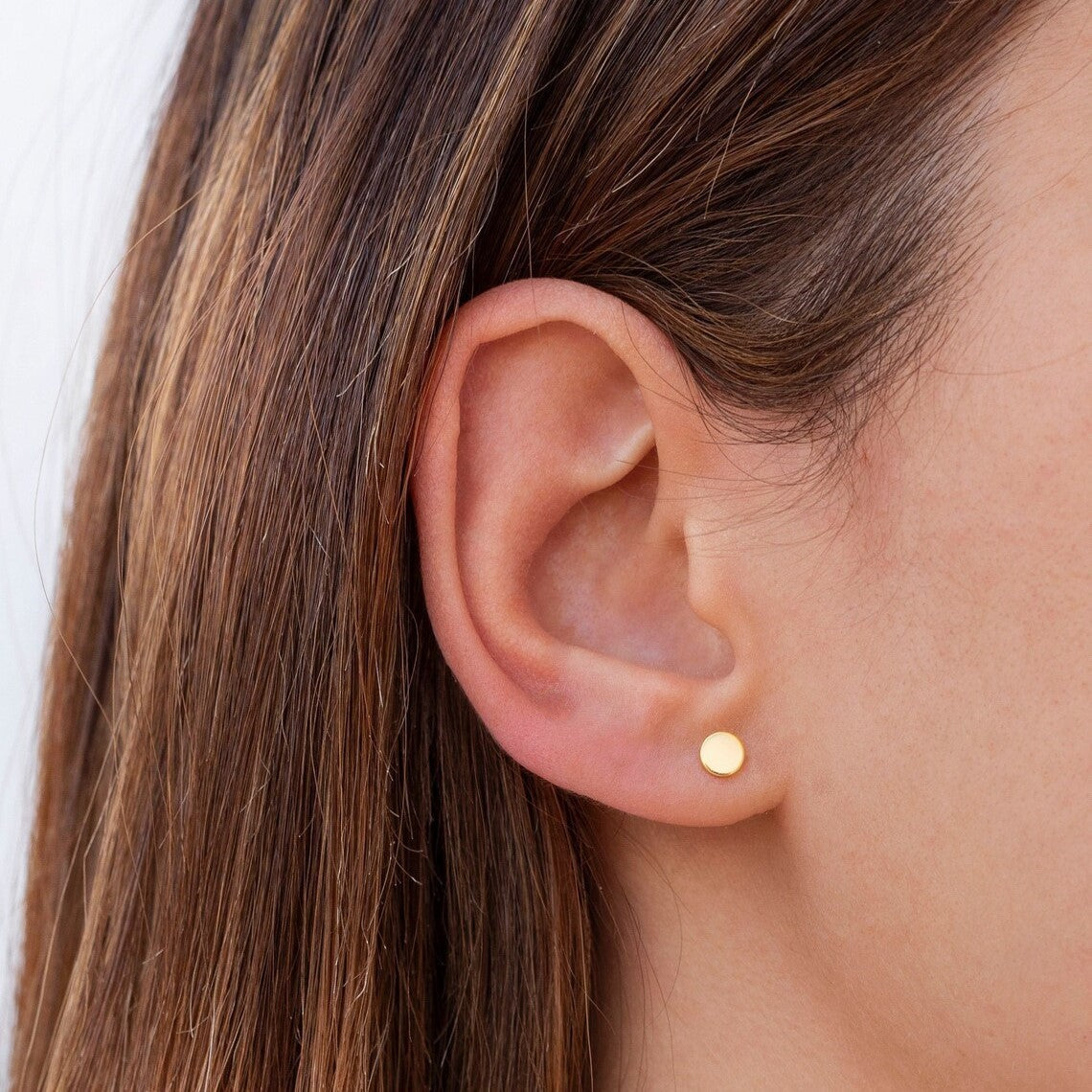 Kleiner runder Punkt - Schlichte Ohrstecker