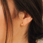 Diamant-Ohrring - Funkelnder Huggie-Ohrring