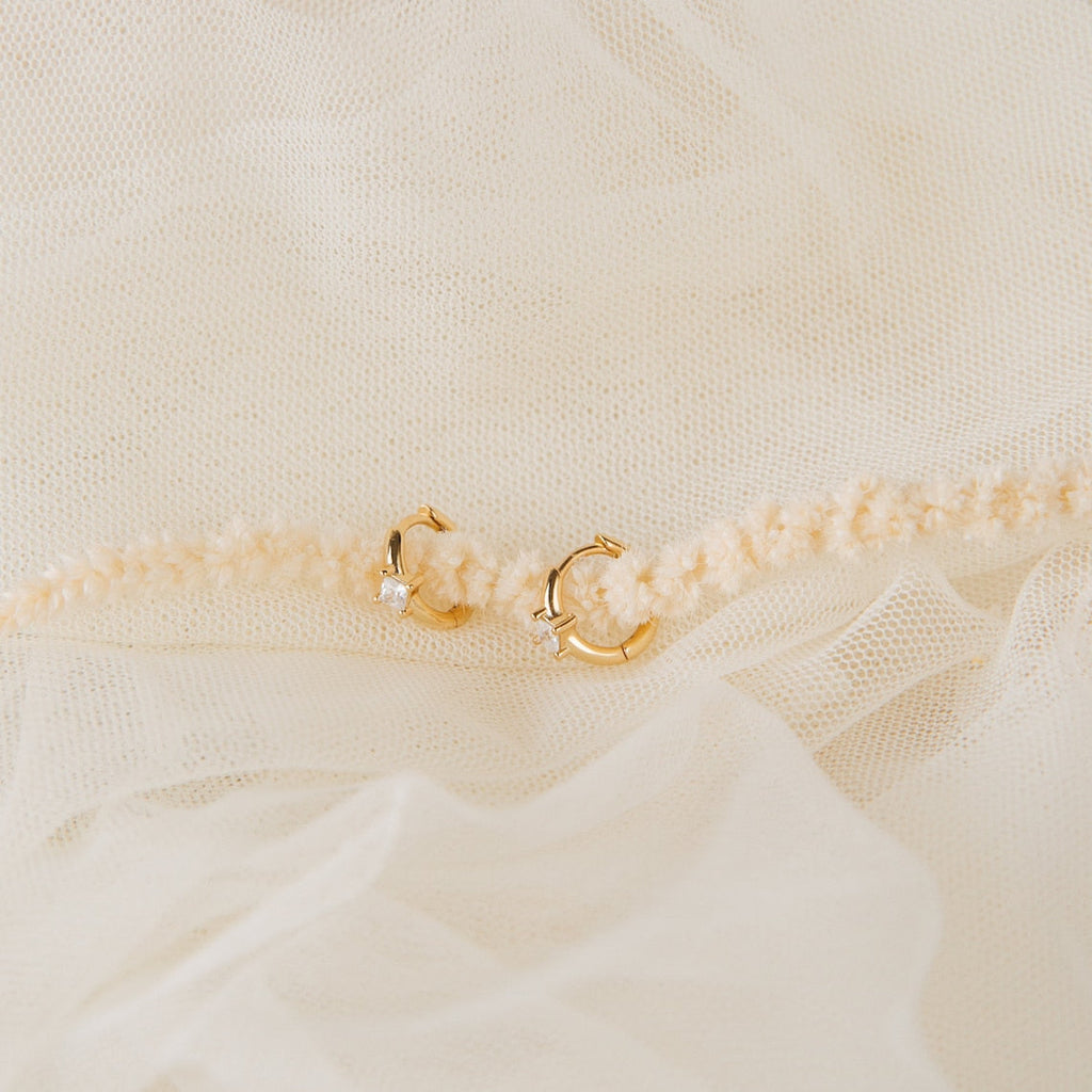 Diamant-Ohrring - Funkelnder Huggie-Ohrring