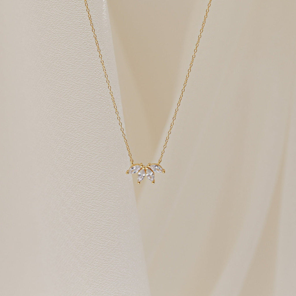 Marquise Diamant-Halskette - Eingelassener Marquise Stein
