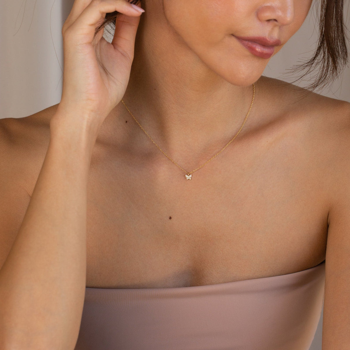 Mandy – Halskette mit Schmetterling-Pavé