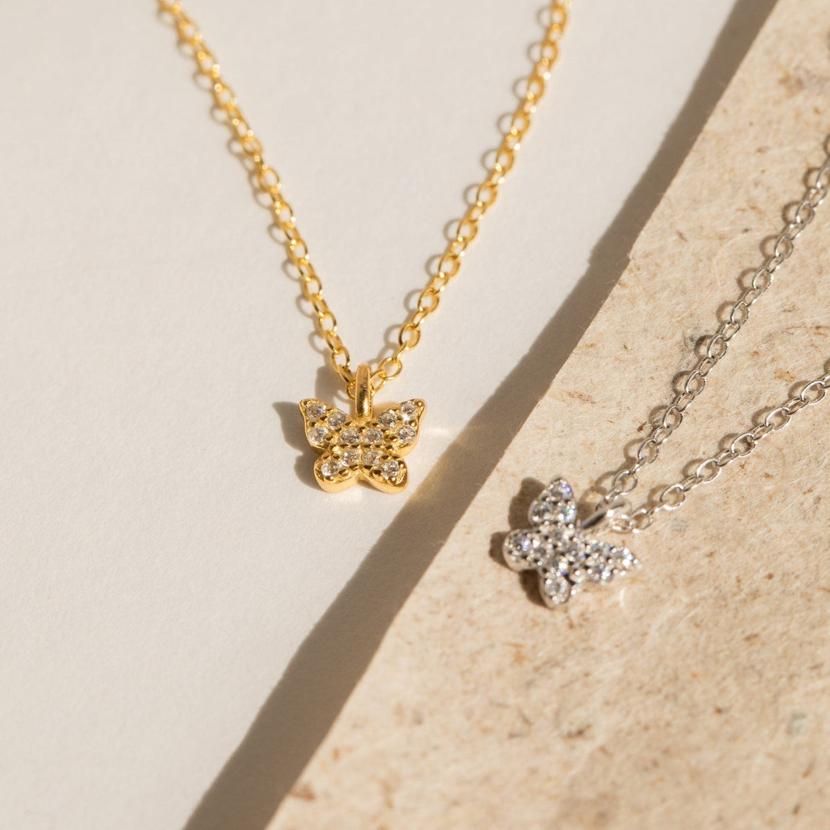 Mandy – Halskette mit Schmetterling-Pavé
