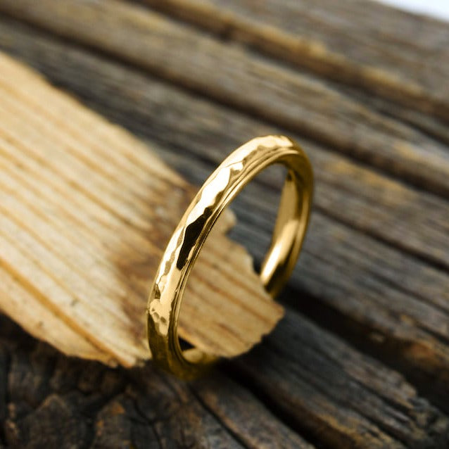 Nadia – Zart gehämmerter Ring