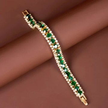 Maud – Stilvolles Goldenes Armband mit Grünen Akzenten