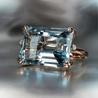 Yvaine – Vintage-Ring mit blauem Zirkonia
