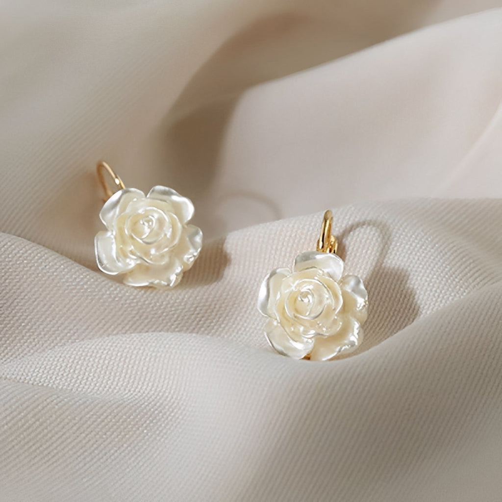 Kylie – Stilvolle Rosen-Ohrringe