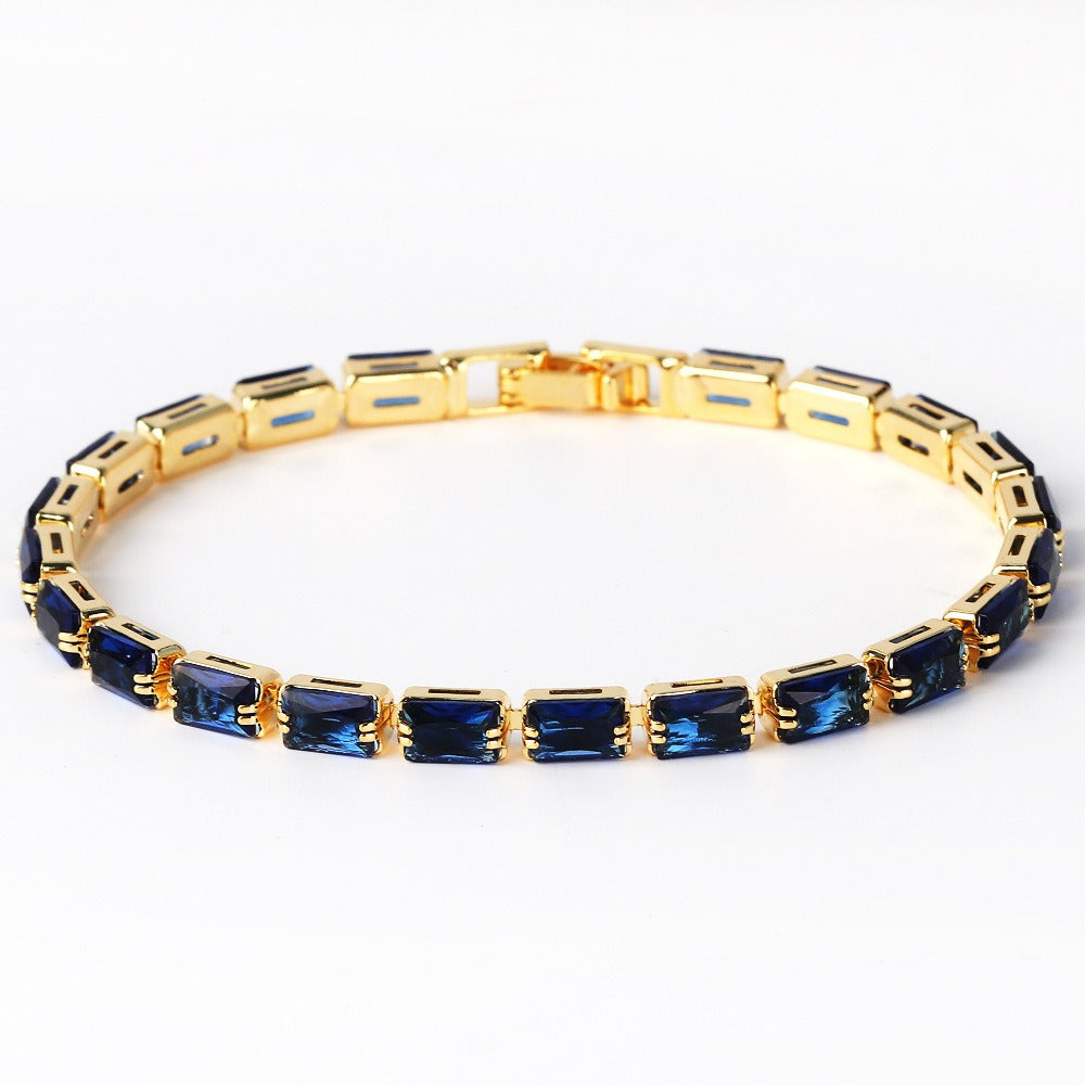 Mireda – Goldenes Armband Thalindra