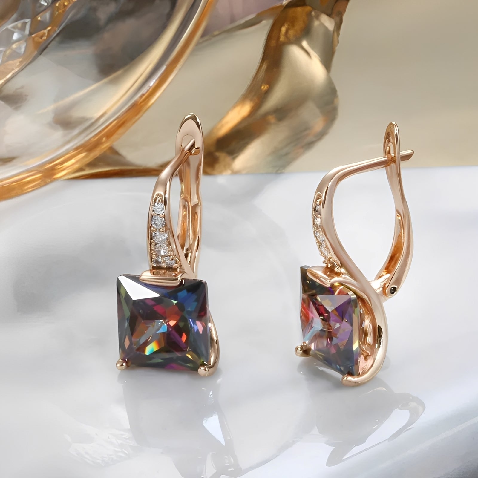 Celina – Kreolen in Gold mit bunten Zirkonia