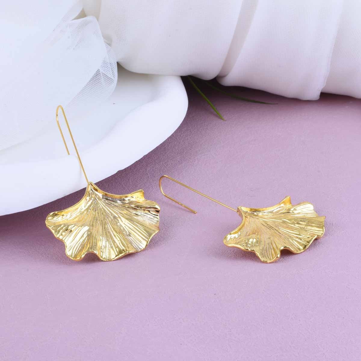 Bliss – Ohrringe Goldene Vintage-Petalen
